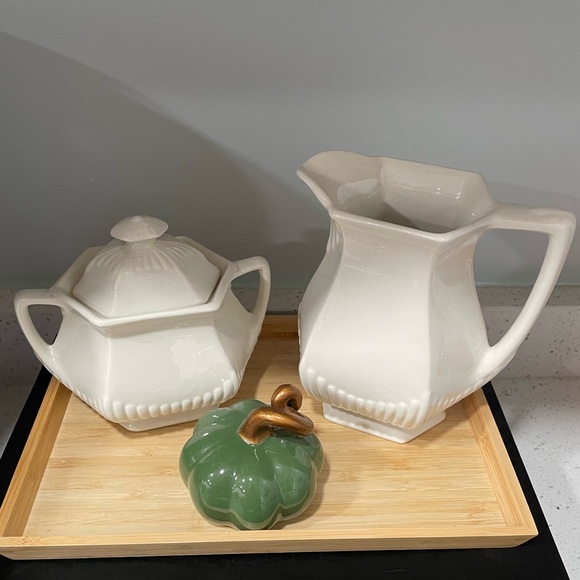 Real English Ironstone pitcher/creamer set micratex - Picture 1 of 7